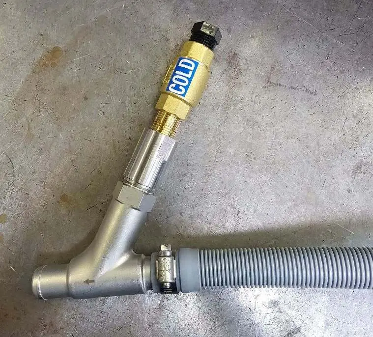 Zusammengebautes Drain Water Tempering Kit