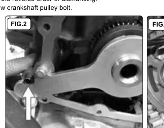 Fig.2: Positionierung des Kurbelwellen-Einstellwerkzeugs