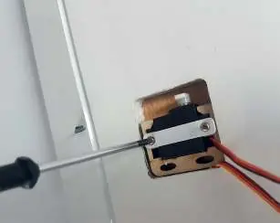 Einbau der Servos