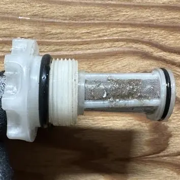 Reinigung des Hauptfilters