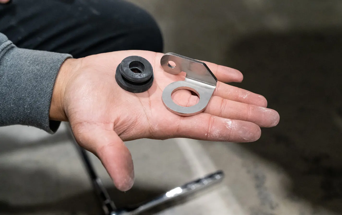 Verwendung der werksseitigen Gummipuffer