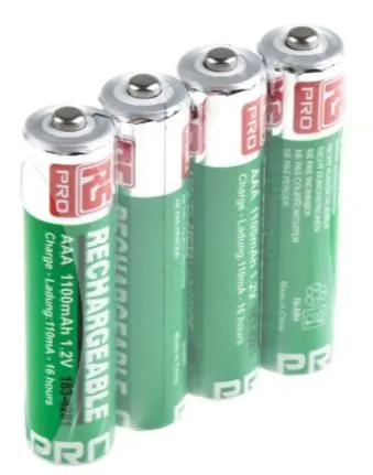 Wiederaufladbare Batterien und Zubehör