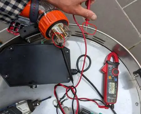 Durchgangsprüfung mit dem Multimeter
