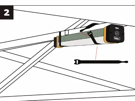 Schritt 2: Montage der Leuchte am Pavillon.