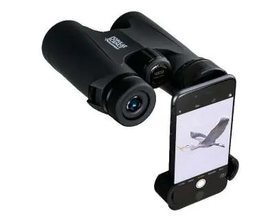Smartphone-Adapter am Fernglas montiert
