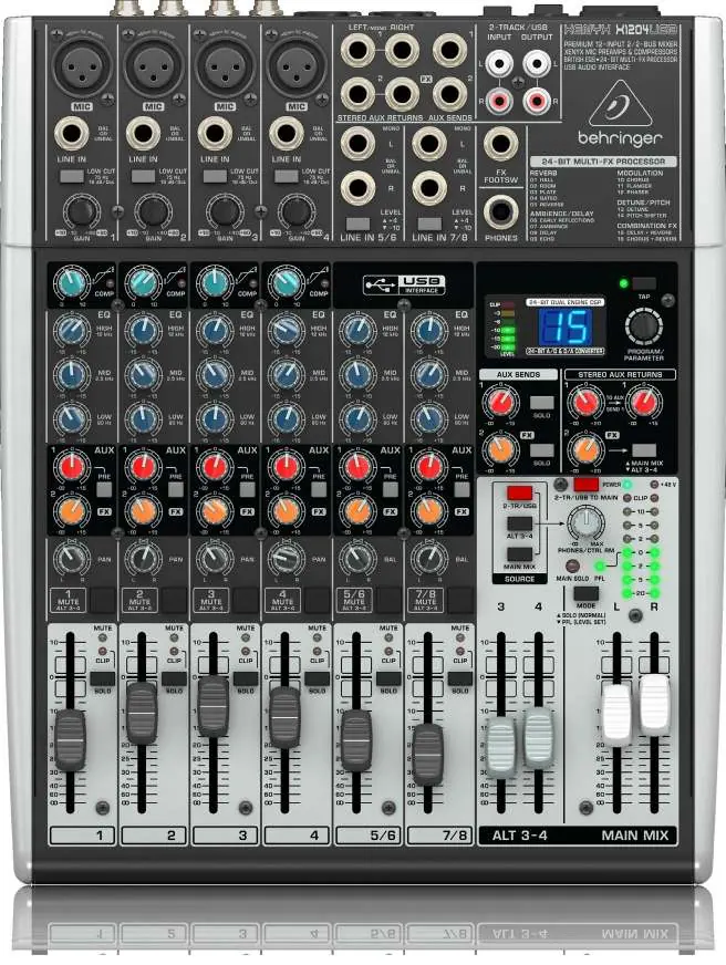 Vorderseite des XENYX X1204USB Mischpults